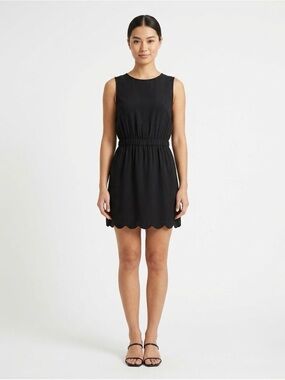 [Bycorpus] Scalloped Black Dress